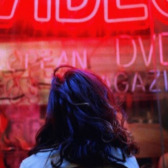 Meet your Posher, Thais e. - Picture 1 of 1